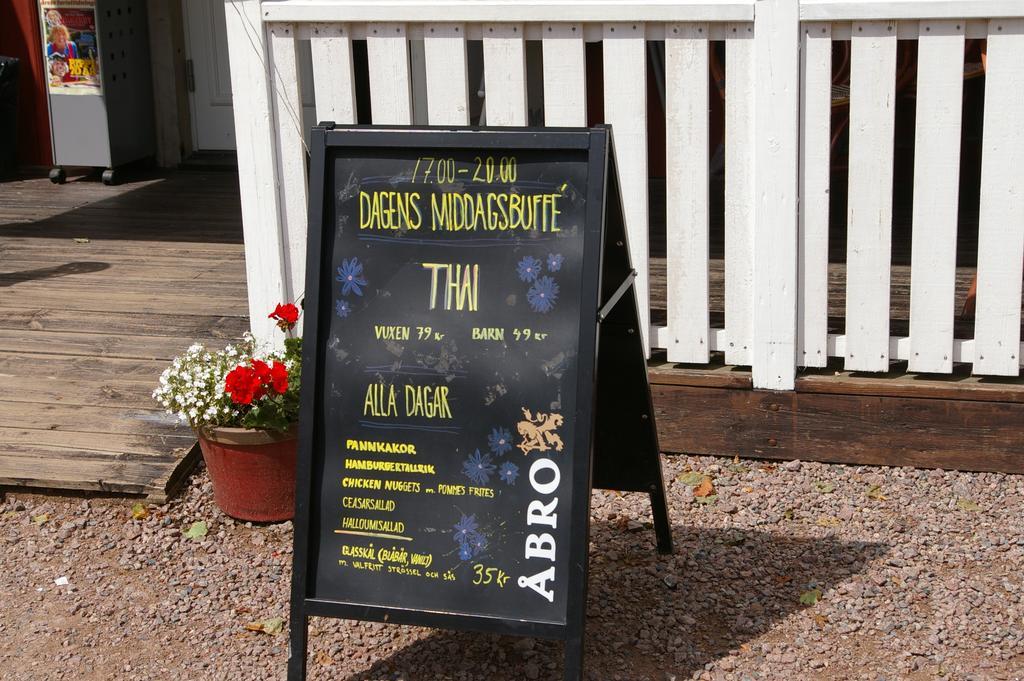 Hotel Oxgarden Vimmerby Zewnętrze zdjęcie
